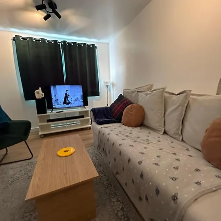 Woodhouse Apartmán *